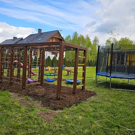 بيت للعطل Letniskowy - Czerwony Caloroczny Stegers