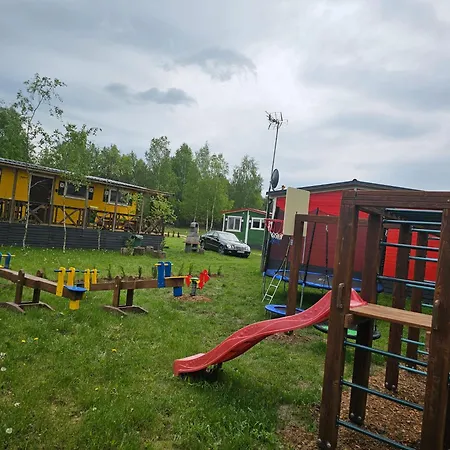 بيت للعطل Letniskowy - Czerwony Caloroczny *