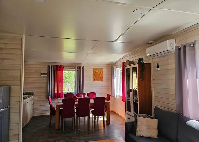 Letniskowy - Czerwony Całoroczny