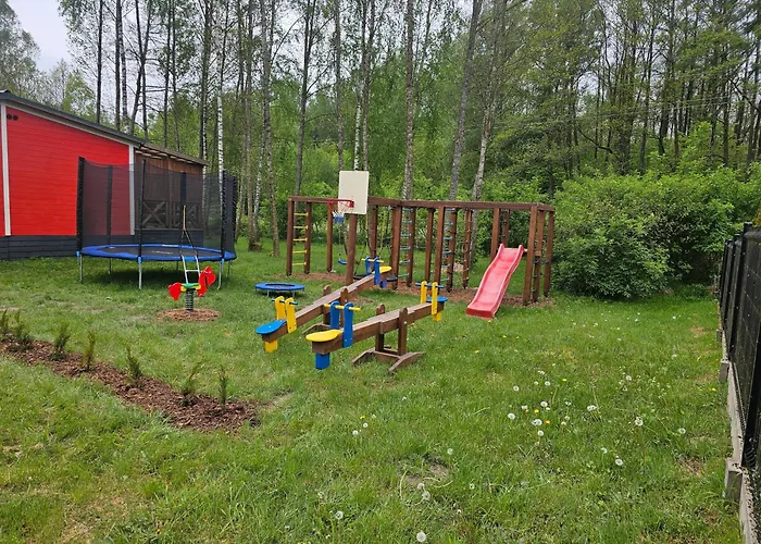 Letniskowy - Czerwony Caloroczny Semesterbostad Stegers