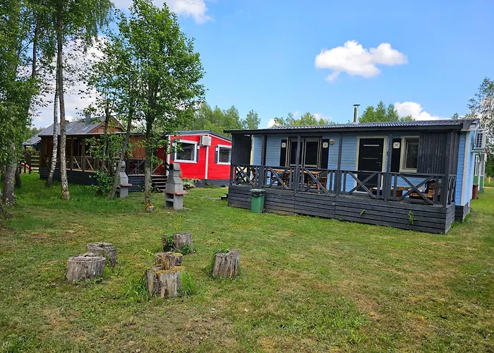 Letniskowy - Czerwony Całoroczny Dom wakacyjny