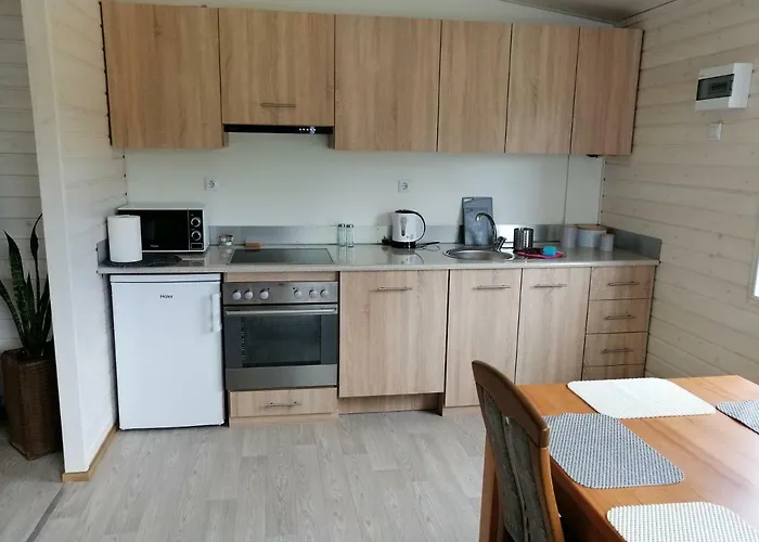 Letniskowy - Czerwony Całoroczny Dom wakacyjny