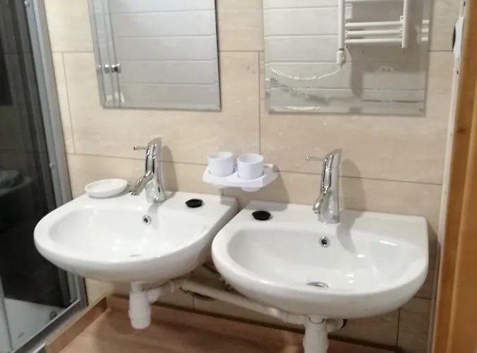 Letniskowy - Czerwony Całoroczny Rzeczenica